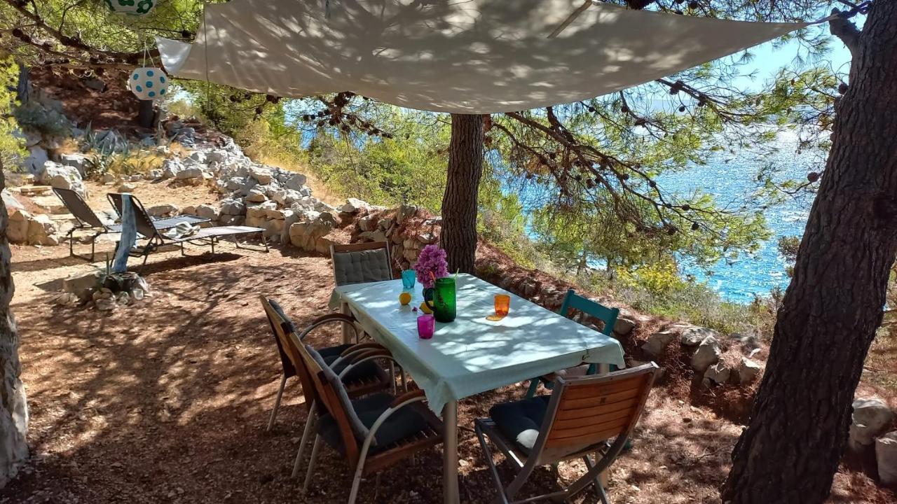 A Small Stone House By The Sea, In A Wineyard Nerezisca Exteriör bild